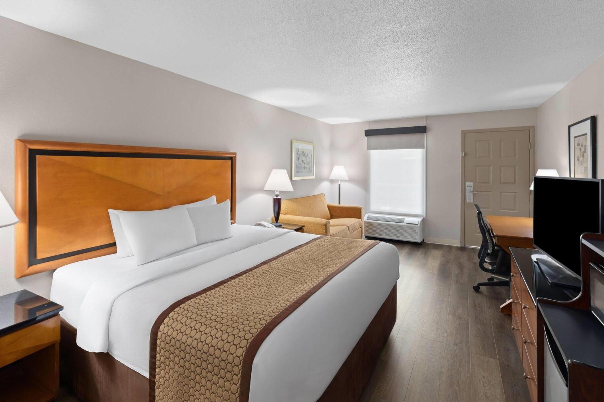 Baymont By Wyndham Knoxville I-75 Exterior foto