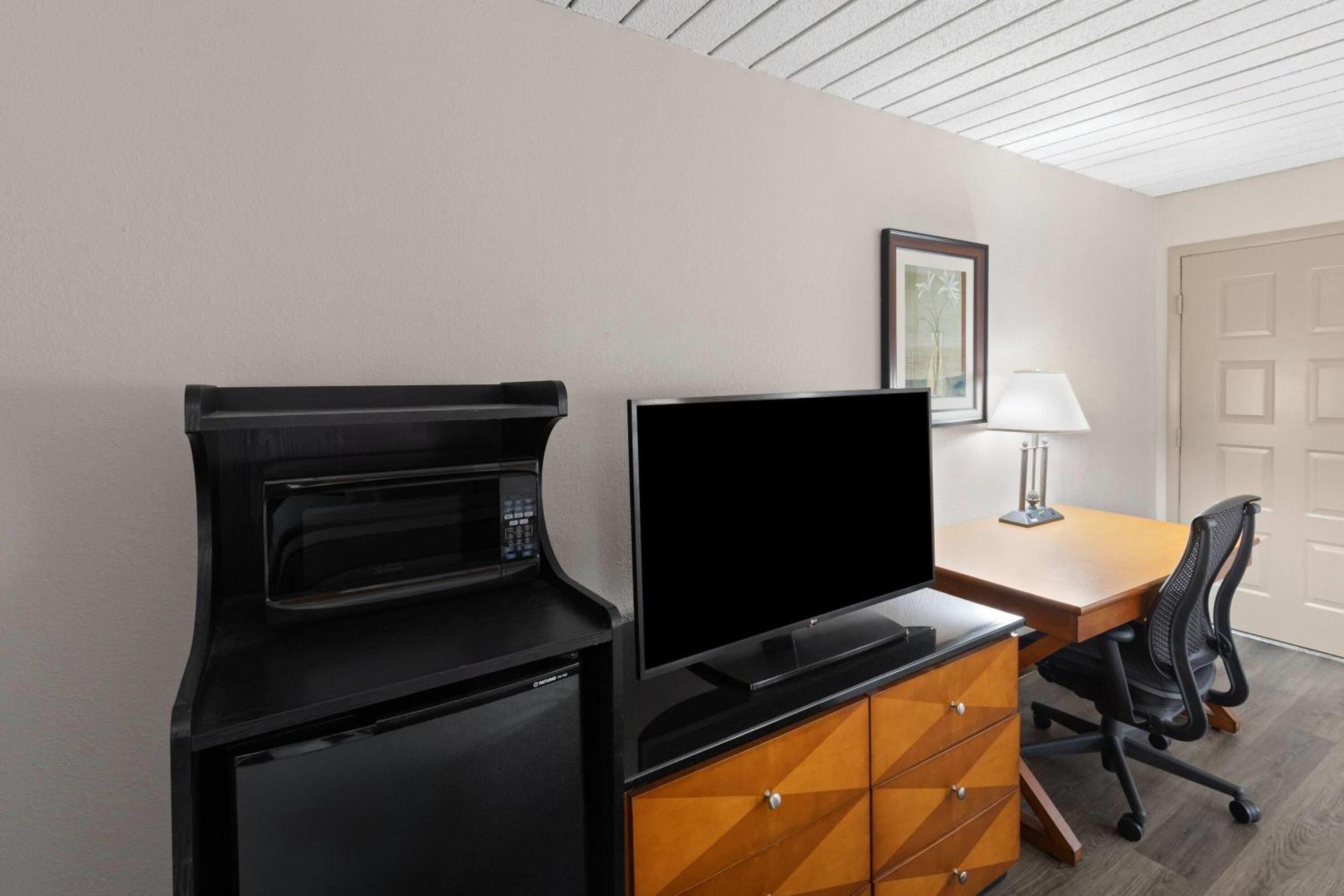 Baymont By Wyndham Knoxville I-75 Exterior foto