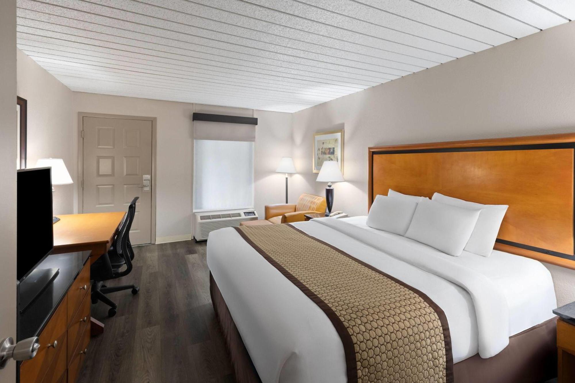 Baymont By Wyndham Knoxville I-75 Exterior foto