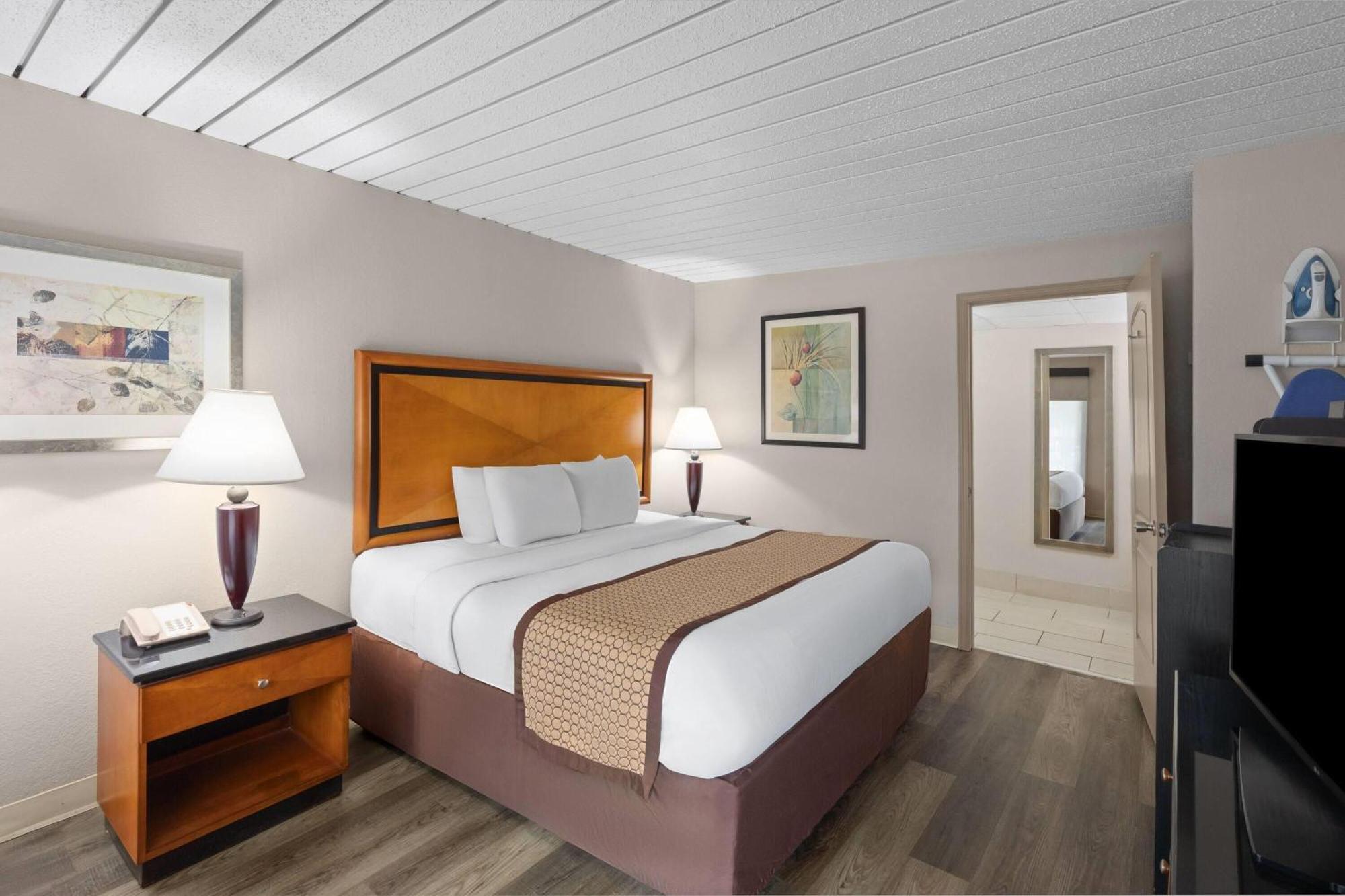 Baymont By Wyndham Knoxville I-75 Exterior foto