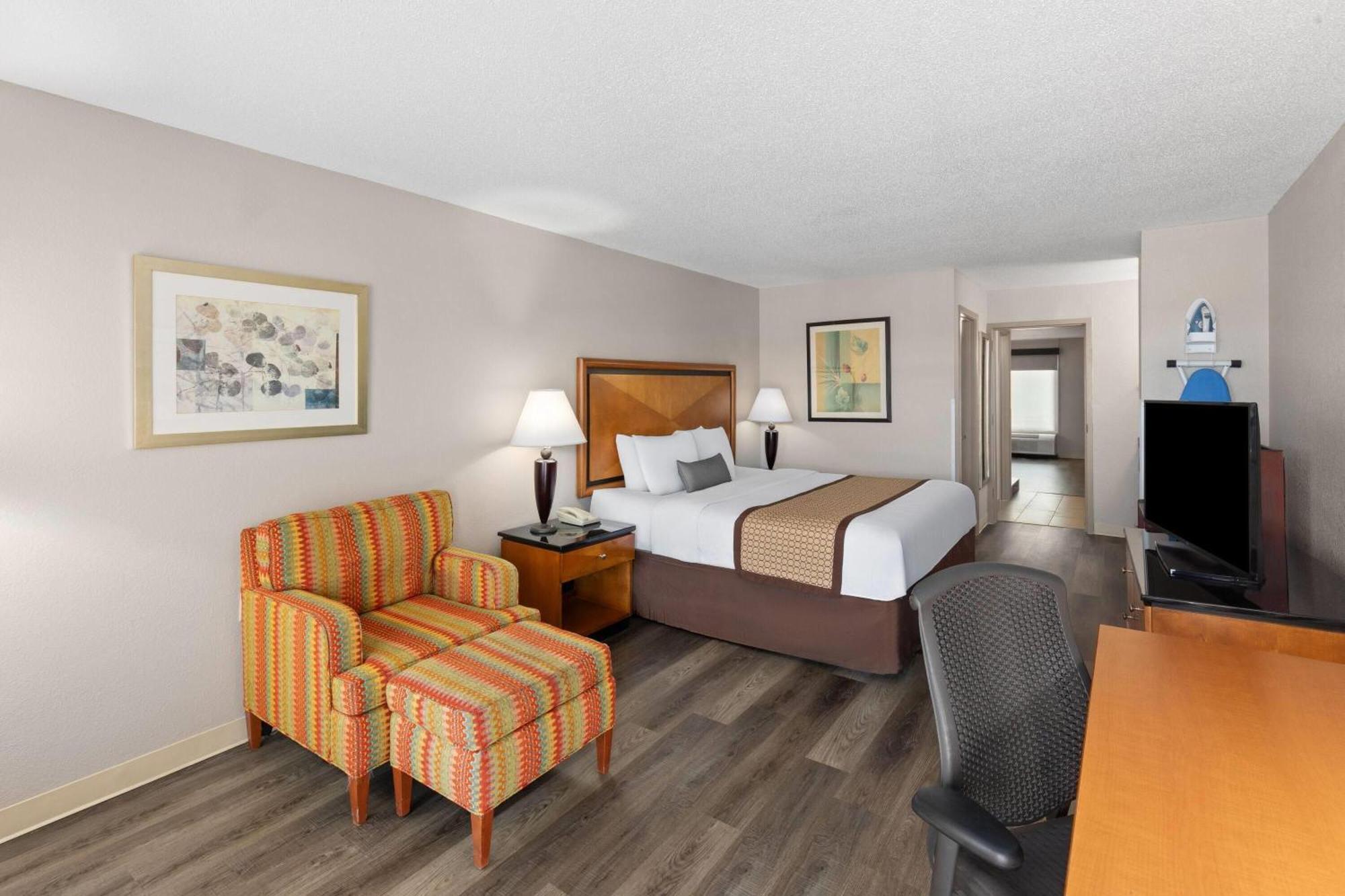 Baymont By Wyndham Knoxville I-75 Exterior foto